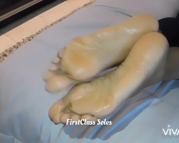 FirstClassSoles aka fc_soles OnlyFans - 09-06-2022 - Dani  Oily Soles Tease