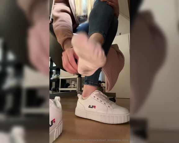 SocksFeet_Misstress_Nina aka socksfeet_misstress_nina OnlyFans - 04-03-2024 - You like it and you wanna lick it