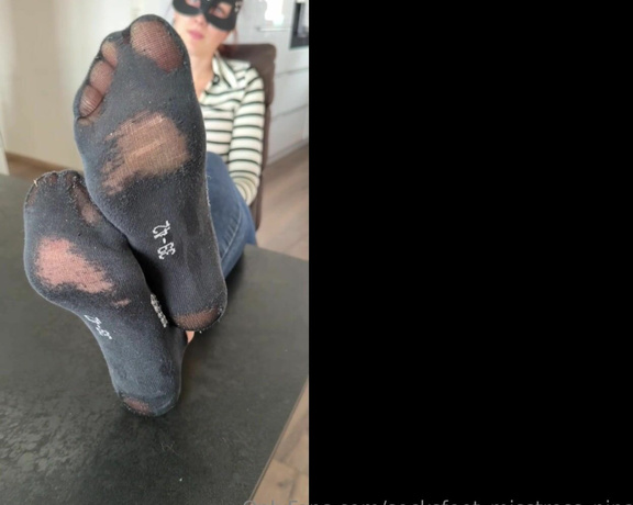 SocksFeet_Misstress_Nina aka socksfeet_misstress_nina OnlyFans - 09-24-2023 - Today my worn out black socks Enjoy my chair bondage video or just my black,