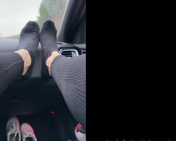 SocksFeet_Misstress_Nina aka socksfeet_misstress_nina OnlyFans - 12-30-2023 - Do you like that thing when i film my feet and socks while driving