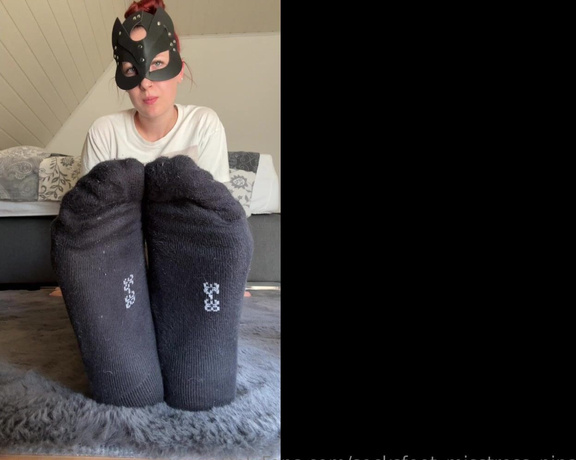 SocksFeet_Misstress_Nina aka socksfeet_misstress_nina OnlyFans - 10-03-2023 - As promised today the video in black Puma socks I hope you enjoy it! Nice and