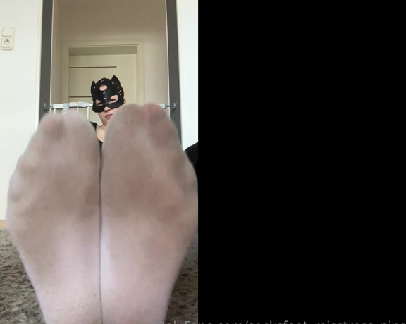 SocksFeet_Misstress_Nina aka socksfeet_misstress_nina OnlyFans - 11-30-2023 - Oh, little slave so defenseless Make sure I dont hit you with my feet! Smell, lick