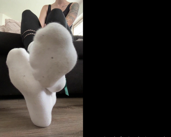 SocksFeet_Misstress_Nina aka socksfeet_misstress_nina OnlyFans - 07-11-2024 - Fresh feet no feet fresh out off sport shoes!