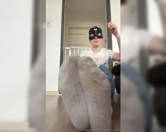 SocksFeet_Misstress_Nina aka socksfeet_misstress_nina OnlyFans - 08-27-2024 - Am I turning your head Cant you think of anything else but my socks and feet