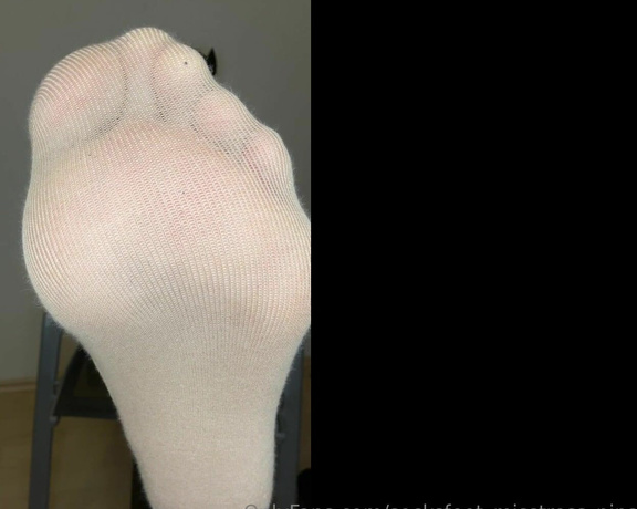 SocksFeet_Misstress_Nina aka socksfeet_misstress_nina OnlyFans - 01-11-2024 - Do you like what you see Your mistress in leather! Kneel down, slave, and enjoy what