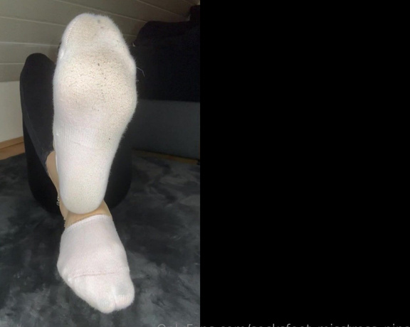 SocksFeet_Misstress_Nina aka socksfeet_misstress_nina OnlyFans - 11-19-2023 - So stressful the last few days Now lie down in front of me, smell my socks