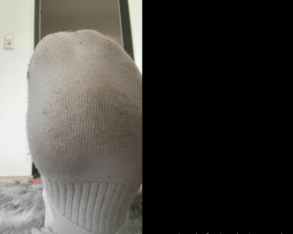 SocksFeet_Misstress_Nina aka socksfeet_misstress_nina OnlyFans - 05-01-2024 - Do you like my shoes Lick the brine off me then you can enjoy my thick