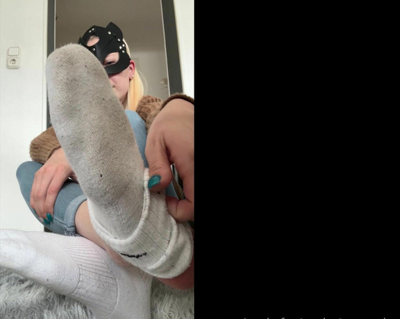 SocksFeet_Misstress_Nina aka socksfeet_misstress_nina OnlyFans - 05-01-2024 - Do you like my shoes Lick the brine off me then you can enjoy my thick