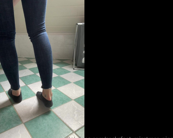 SocksFeet_Misstress_Nina aka socksfeet_misstress_nina OnlyFans - 08-10-2024 - Enjoy the sight of me cleaning and vacuuming with my sweaty socks Do you want to