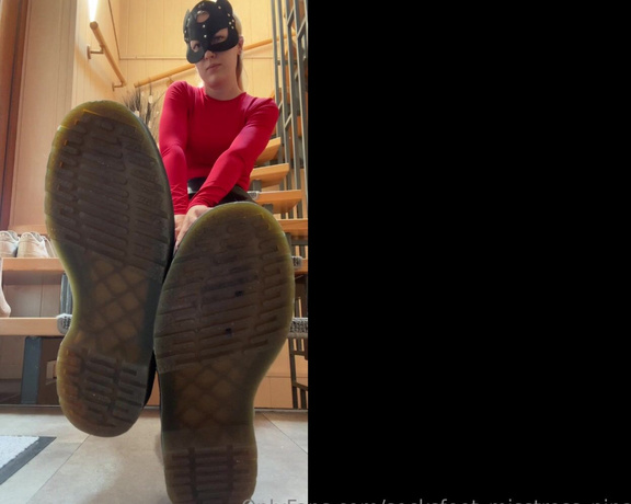 SocksFeet_Misstress_Nina aka socksfeet_misstress_nina OnlyFans - 08-05-2024 - I like it when you smell my nylon feet and clean them!