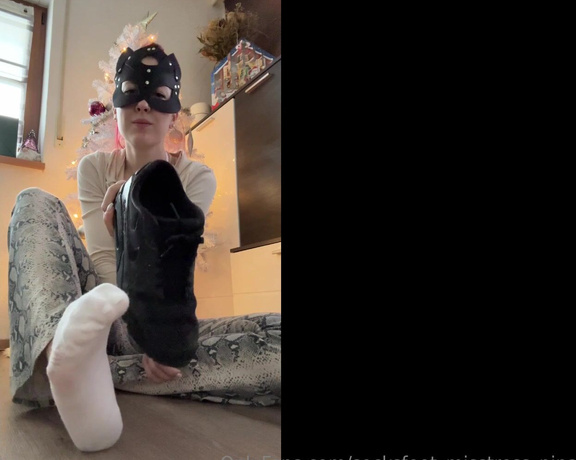 SocksFeet_Misstress_Nina aka socksfeet_misstress_nina OnlyFans - 12-26-2023 - Oh my Slave, lie down and enjoy my diffrent sweaty socks! I wish you a nice