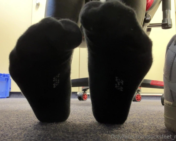 SocksFeet_Misstress_Nina aka socksfeet_misstress_nina OnlyFans - 02-05-2024 - Today you can watch me work, but from below where you belong! Do you like my