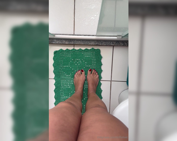 Kiffa Feet aka kiffafeet OnlyFans - 08-12-2024 - Come to the shower with me