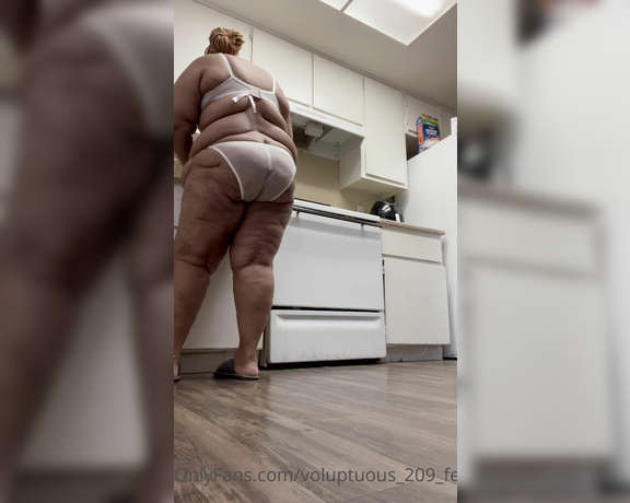 Voluptuous209feet aka voluptuous_209_feet OnlyFans - 08-04-2021 - KI I  O TO OOKI I IK TI II Y T O