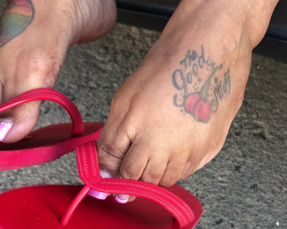 Voluptuous209feet aka voluptuous_209_feet OnlyFans - 11-25-2019 - Archives in my Jeep