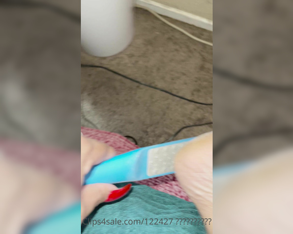 Voluptuous209feet aka voluptuous_209_feet OnlyFans - 12-18-2021 - We have extra dry feet