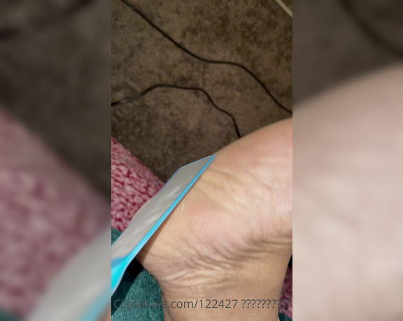 Voluptuous209feet aka voluptuous_209_feet OnlyFans - 12-18-2021 - We have extra dry feet