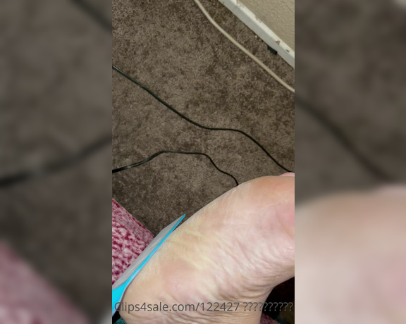 Voluptuous209feet aka voluptuous_209_feet OnlyFans - 12-18-2021 - We have extra dry feet