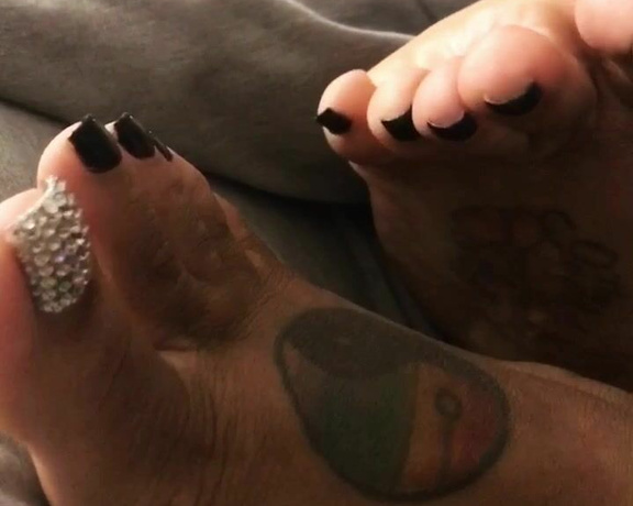 Voluptuous209feet aka voluptuous_209_feet OnlyFans - 12-03-2019 - Video 723838