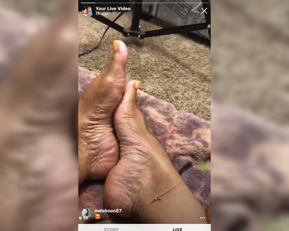 Voluptuous209feet aka voluptuous_209_feet OnlyFans - 09-28-2019 - Footpussy wet