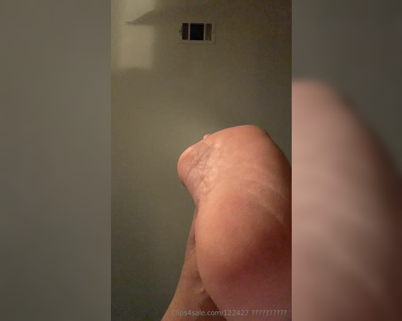 Voluptuous209feet aka voluptuous_209_feet OnlyFans - 08-27-2024 - Ready to stoke one out to my big ass size 10s