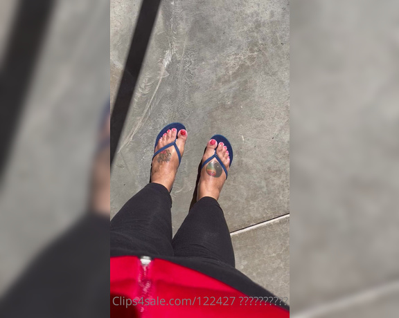 Voluptuous209feet aka voluptuous_209_feet OnlyFans - 02-17-2022 - Sooo look at this pedicure fellas