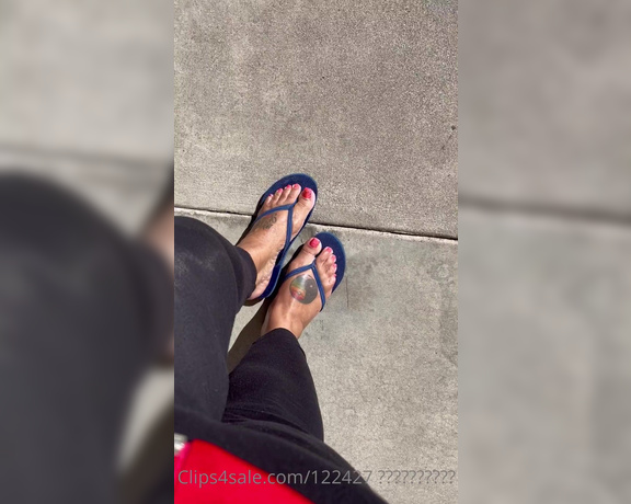 Voluptuous209feet aka voluptuous_209_feet OnlyFans - 02-17-2022 - Sooo look at this pedicure fellas