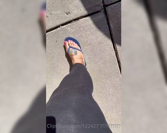 Voluptuous209feet aka voluptuous_209_feet OnlyFans - 02-17-2022 - Sooo look at this pedicure fellas