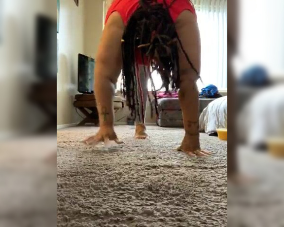 Voluptuous209feet aka voluptuous_209_feet OnlyFans - 12-01-2019 - Random recording this am half ass yoga