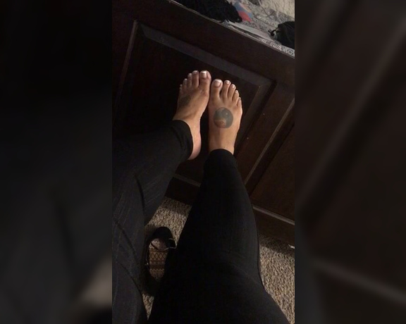 Voluptuous209feet aka voluptuous_209_feet OnlyFans - 12-16-2019 - Archives as former Voluptuous209fert