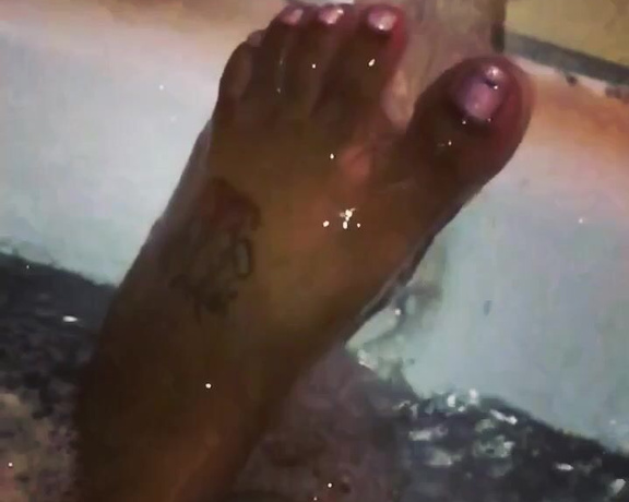 Voluptuous209feet aka voluptuous_209_feet OnlyFans - 10-12-2019 - Archives