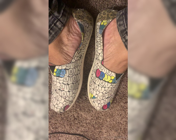 Voluptuous209feet aka voluptuous_209_feet OnlyFans - 04-19-2020 - Shoe removal from today omg I hate closed toed shoes