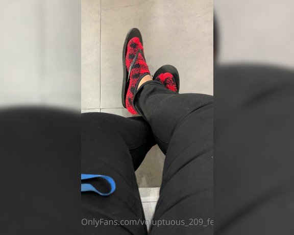 Voluptuous209feet aka voluptuous_209_feet OnlyFans - 01-29-2021 - Sitting waiting on my dash order made this clip