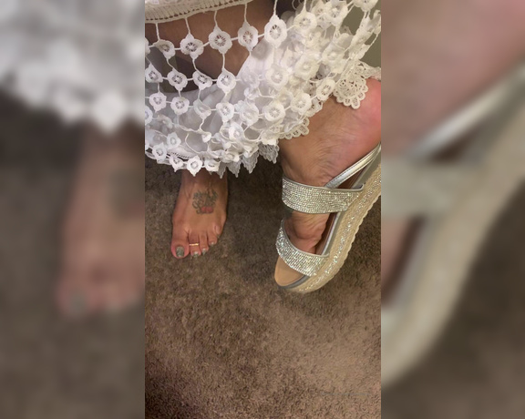 Voluptuous209feet aka voluptuous_209_feet OnlyFans - 03-16-2020 - Hummm