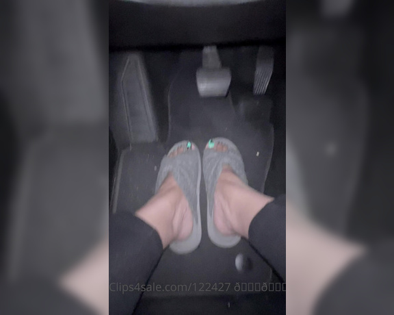 Voluptuous209feet aka voluptuous_209_feet OnlyFans - 10-19-2021 - Early am footwear