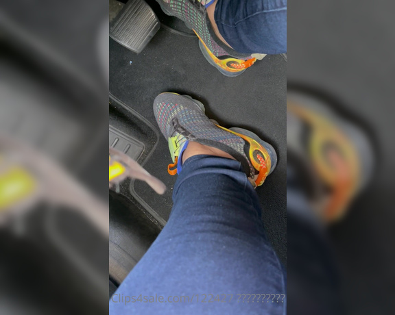 Voluptuous209feet aka voluptuous_209_feet OnlyFans - 02-06-2022 - Pedal pushing omw home from work