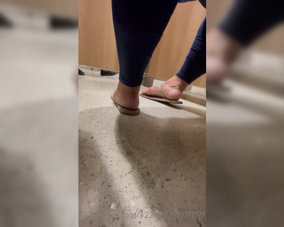 Voluptuous209feet aka voluptuous_209_feet OnlyFans - 03-18-2022 - Public bathroom toes and heels was lookin