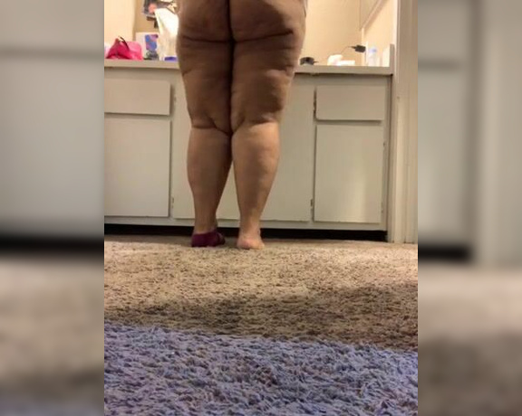 Voluptuous209feet aka voluptuous_209_feet OnlyFans - 10-10-2019 - Havin fun!