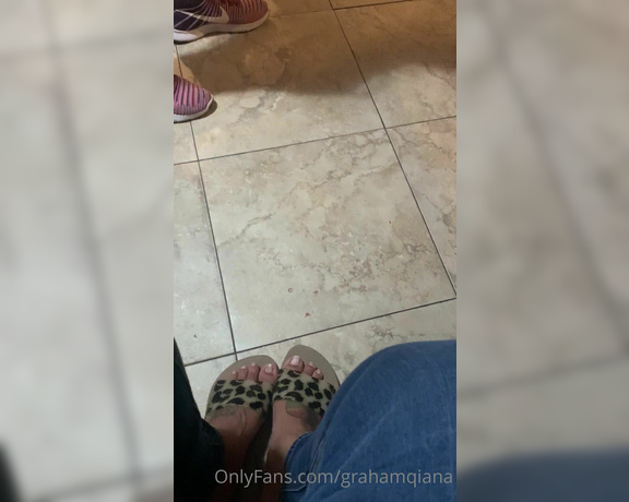 Voluptuous209feet aka voluptuous_209_feet OnlyFans - 06-06-2020 - Last night while my family partied