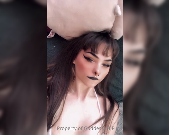 Fawn Fxck aka goddessoffxck OnlyFans - 06-04-2022 - My pussy is sweet, want a taste