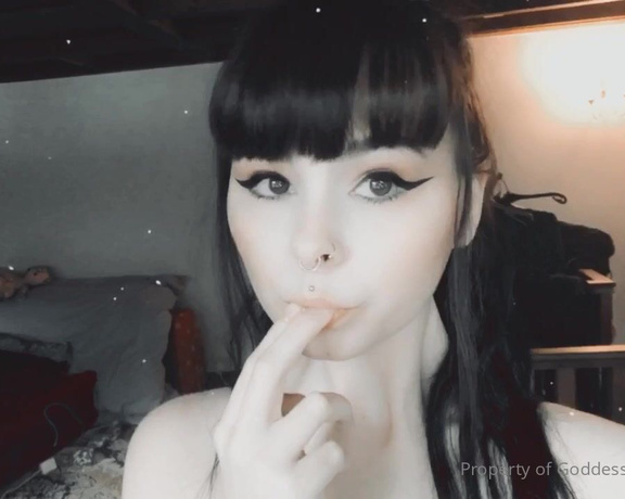 Fawn Fxck aka goddessoffxck OnlyFans - 06-26-2020 - Do you love finger sucking just as much as I do