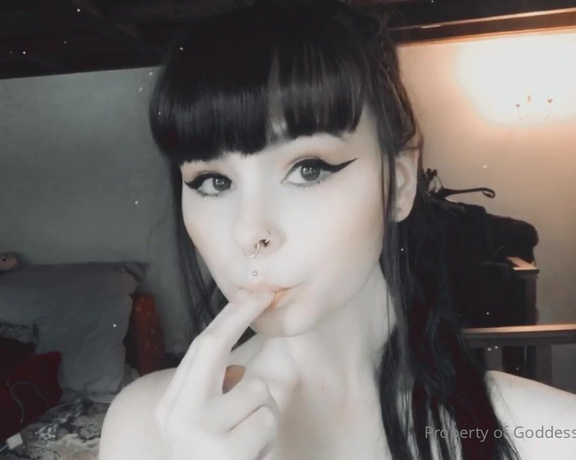 Fawn Fxck aka goddessoffxck OnlyFans - 06-26-2020 - Do you love finger sucking just as much as I do