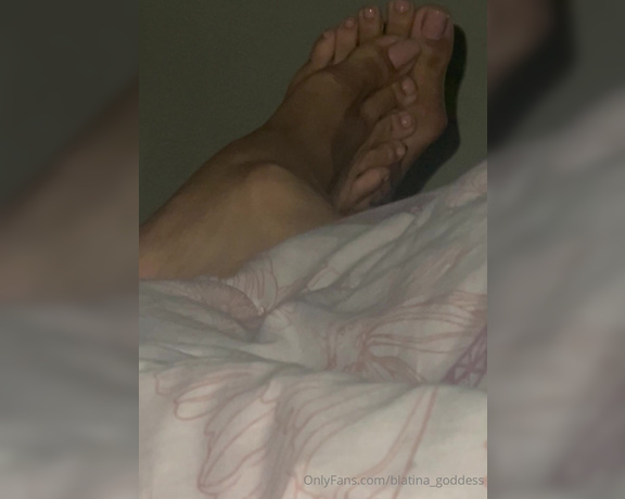 Blatina_Goddess aka blatina_goddess OnlyFans - 12-05-2023 - Watch me as I relax and show you my toes