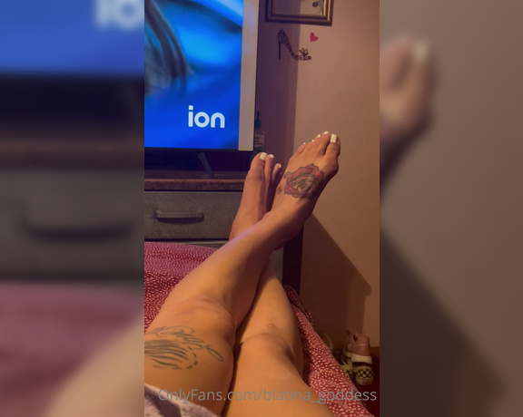 Blatina_Goddess aka blatina_goddess OnlyFans - 01-03-2023 - Happy New Year here’s some toes for my foot boys 2023 it’s go time I