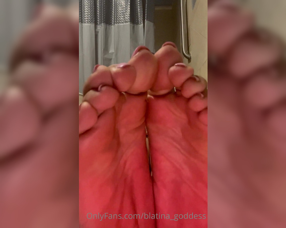 Blatina_Goddess aka blatina_goddess OnlyFans - 09-24-2022 - Smelly soles joi enjoy