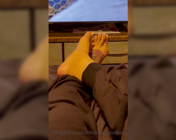 Blatina_Goddess aka blatina_goddess OnlyFans - 10-10-2021 - Watchin old movies lol while you look at my feet