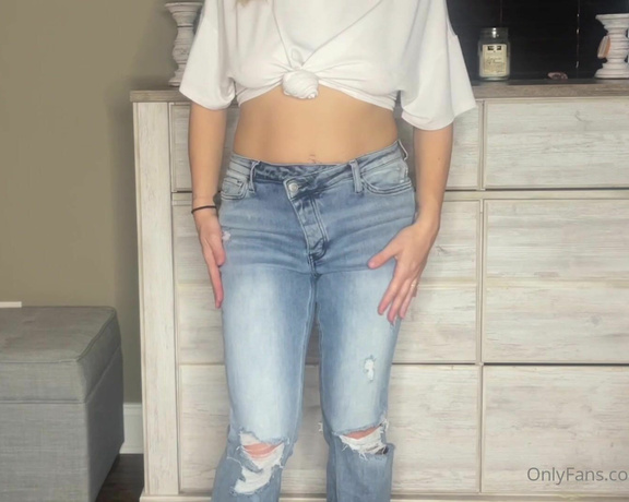 Sunny Zass aka milfparadise OnlyFans - 12-29-2022 - Jeans Try On