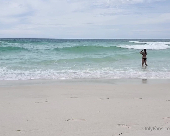 Sunny Zass aka milfparadise OnlyFans - 05-29-2020 - Taking a dip in the gulf