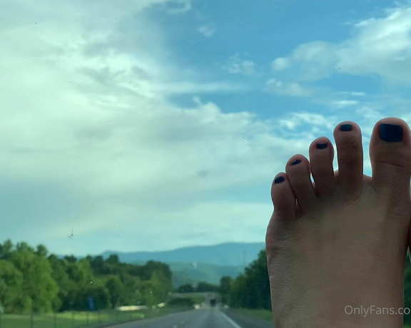 Sunny Zass aka milfparadise OnlyFans - 07-28-2020 - Road trippin’