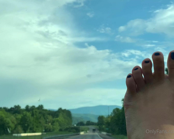 Sunny Zass aka milfparadise OnlyFans - 07-28-2020 - Road trippin’